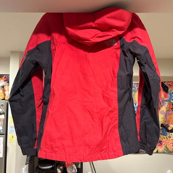 The North Face Red/Pink Heavyweight Woman’s Small Jacket - Picture 5 of 16